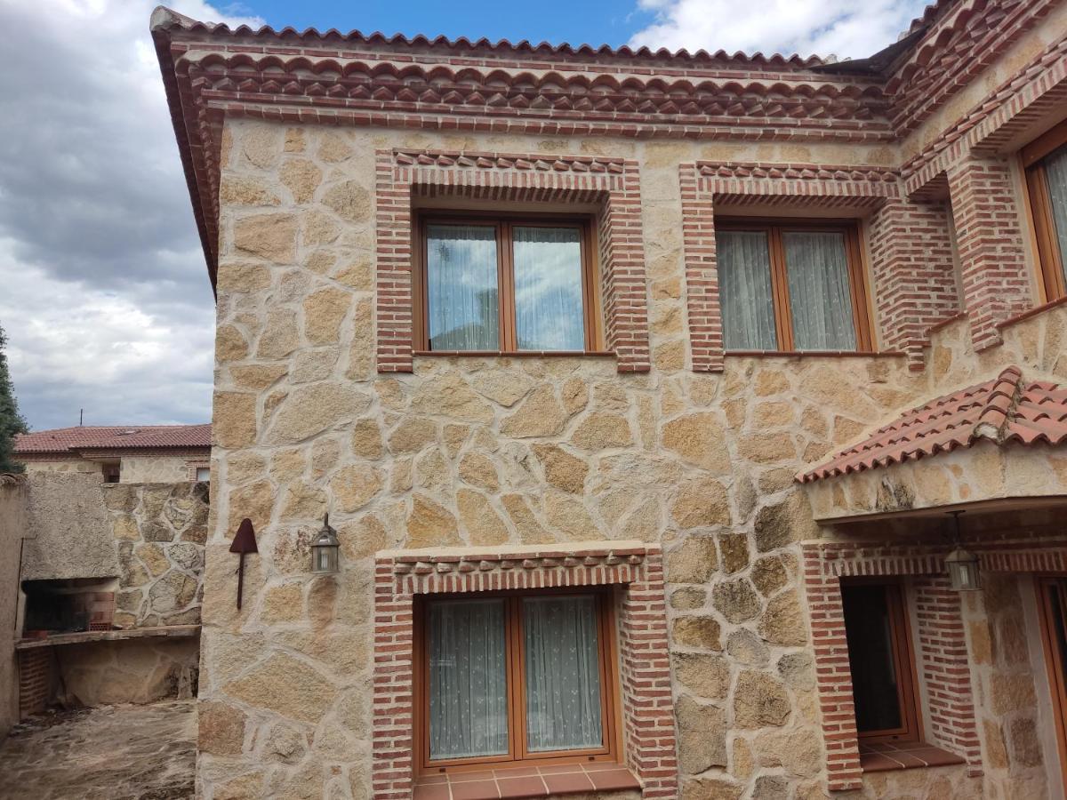 Casa Rural El Pajar Navaluenga Esterno foto