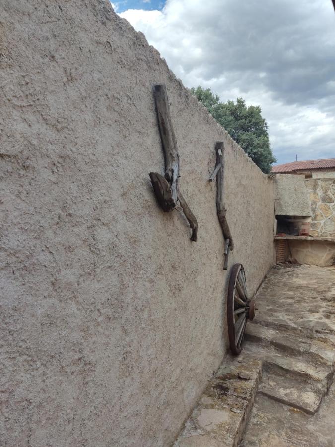 Casa Rural El Pajar Navaluenga Esterno foto