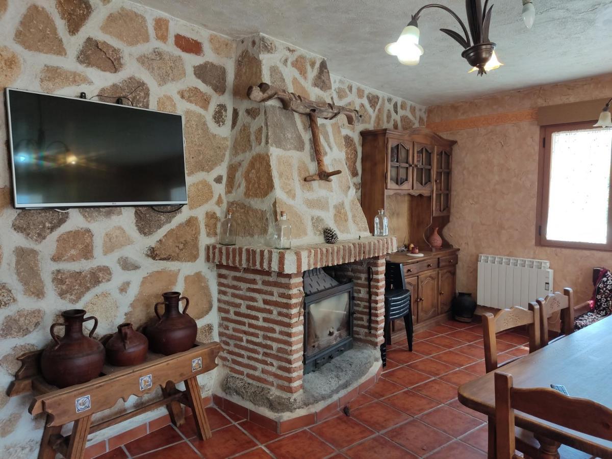 Casa Rural El Pajar Navaluenga Esterno foto